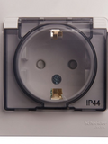 Розетка  з/к  со шторками с крышкой IP44  белый  Glossa Schneider Electric
